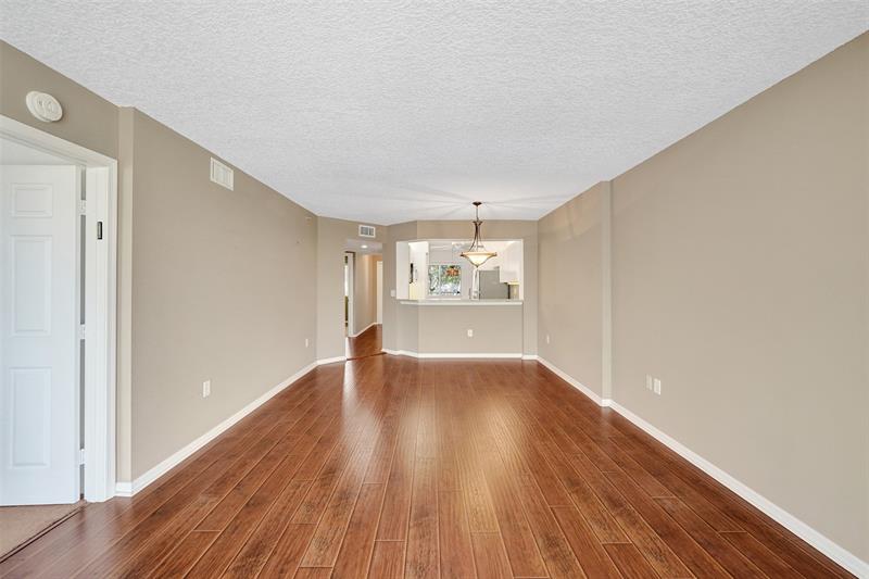 Image 27 of 69 For 9563 Weldon Cir  D212