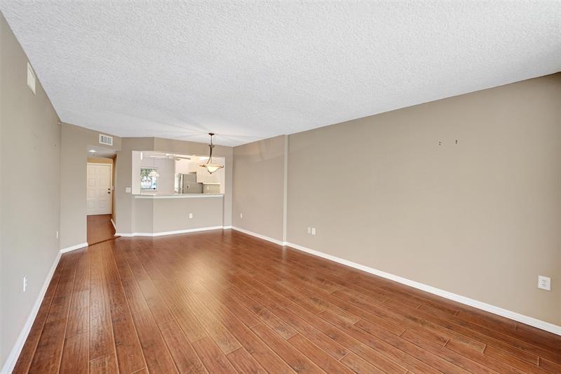 Image 28 of 69 For 9563 Weldon Cir  D212
