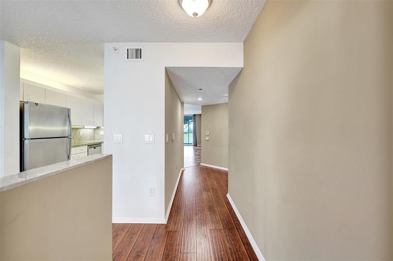 Image 3 of 69 For 9563 Weldon Cir  D212