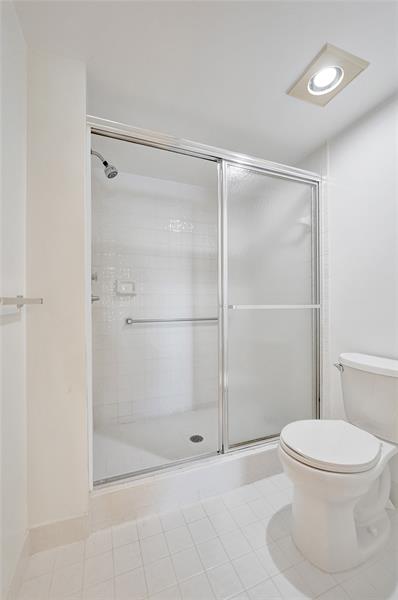 Image 38 of 69 For 9563 Weldon Cir  D212