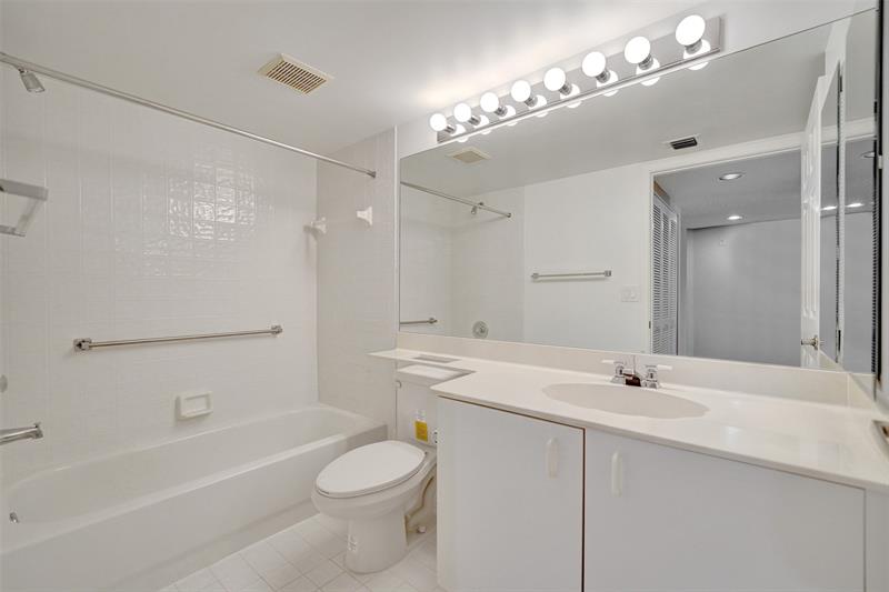 Image 46 of 69 For 9563 Weldon Cir  D212