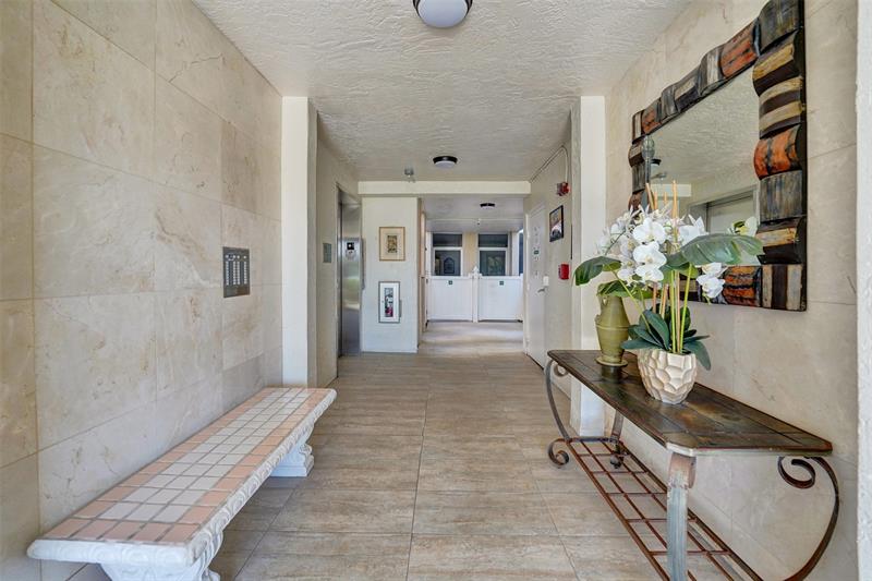 Image 62 of 69 For 9563 Weldon Cir  D212