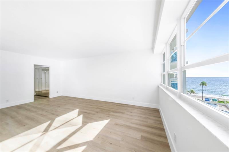 Image 10 of 30 For 3430 Galt Ocean Dr 611