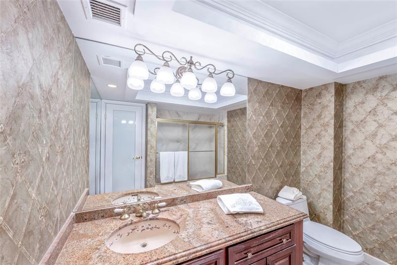 Image 25 of 30 For 3430 Galt Ocean Dr 611