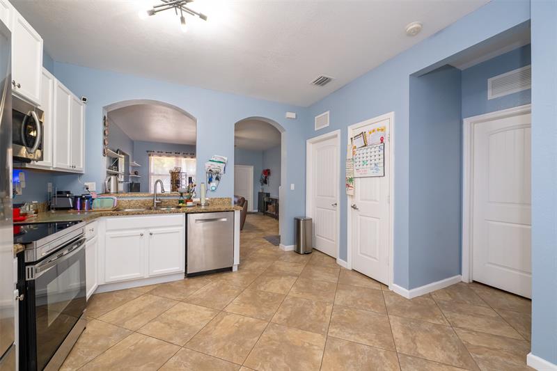 Image 6 of 29 For 12911 284th Ter