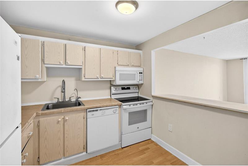 Image 12 of 22 For 16851 23rd Ave  A619