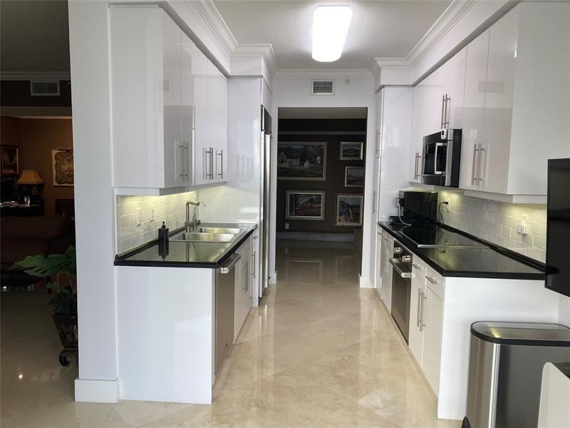 Image 14 of 34 For 3200 Ocean Blvd  2506