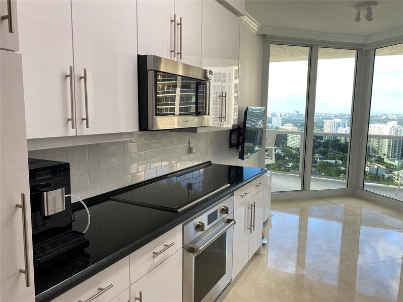 Image 18 of 34 For 3200 Ocean Blvd  2506