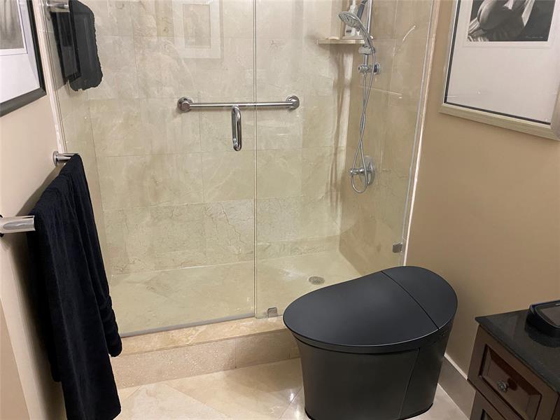 Image 31 of 34 For 3200 Ocean Blvd  2506