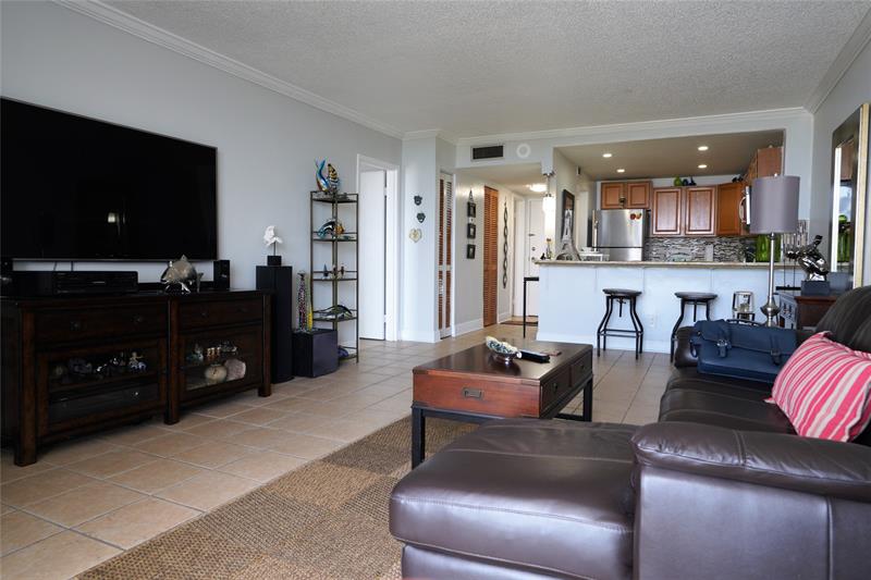 Image 12 of 24 For 13499 Biscayne Blvd  1503