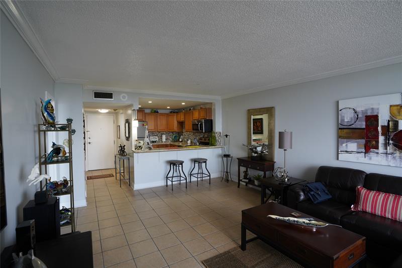 Image 14 of 24 For 13499 Biscayne Blvd  1503