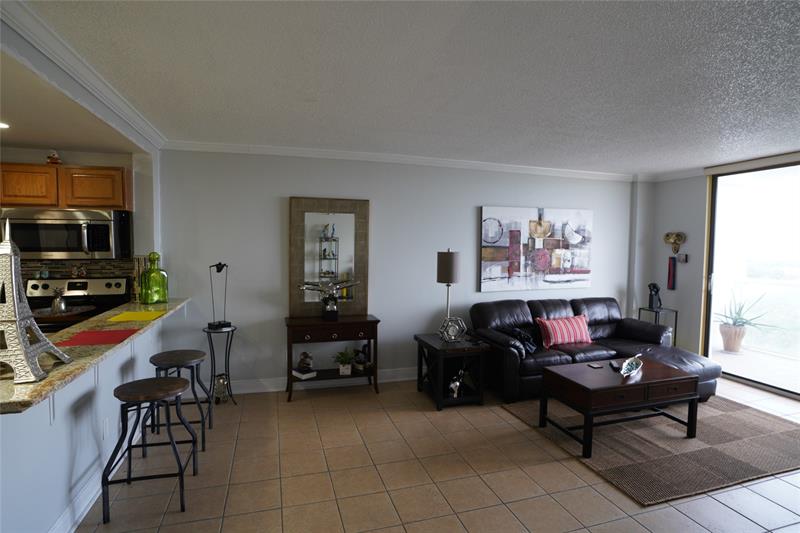 Image 15 of 24 For 13499 Biscayne Blvd  1503