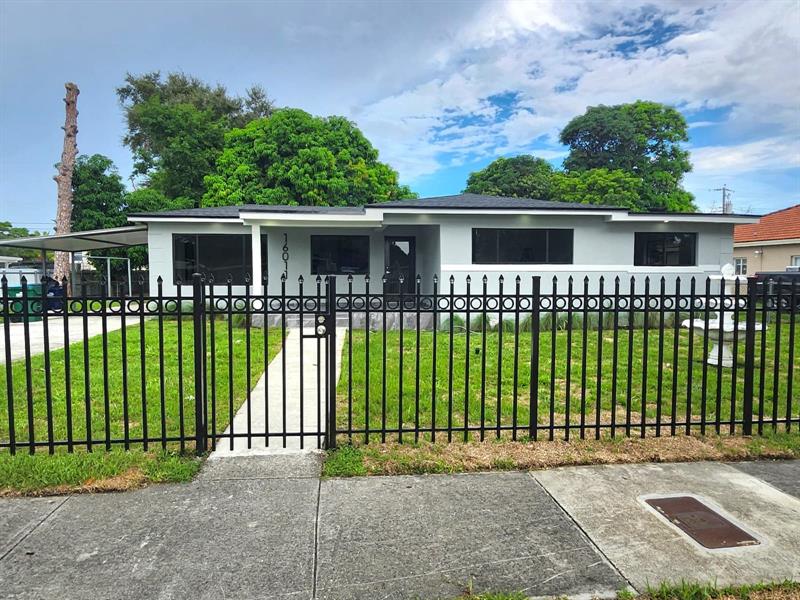 Image 2 of 38 For 16011 38th Ct