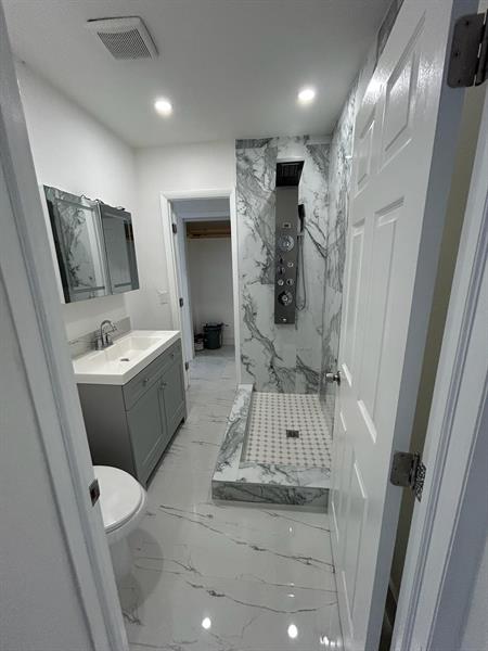 Image 6 of 38 For 16011 38th Ct