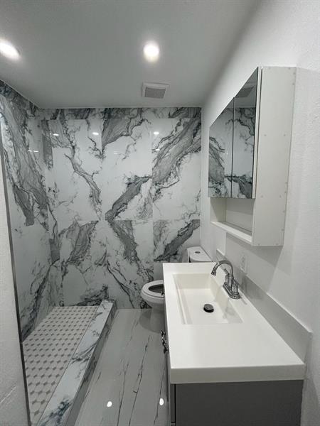 Image 7 of 38 For 16011 38th Ct