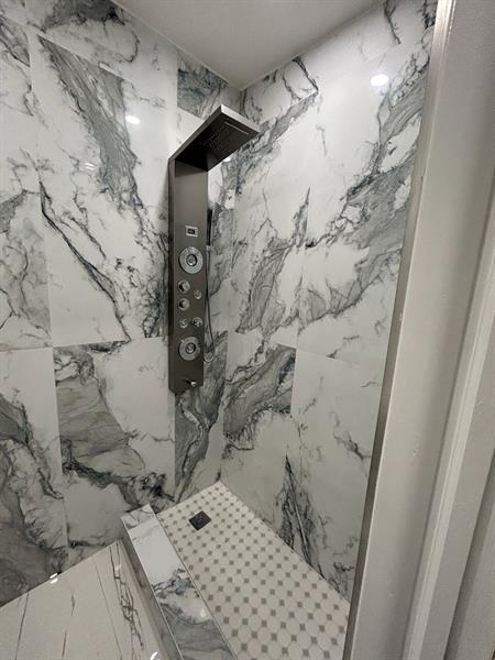 Image 8 of 38 For 16011 38th Ct