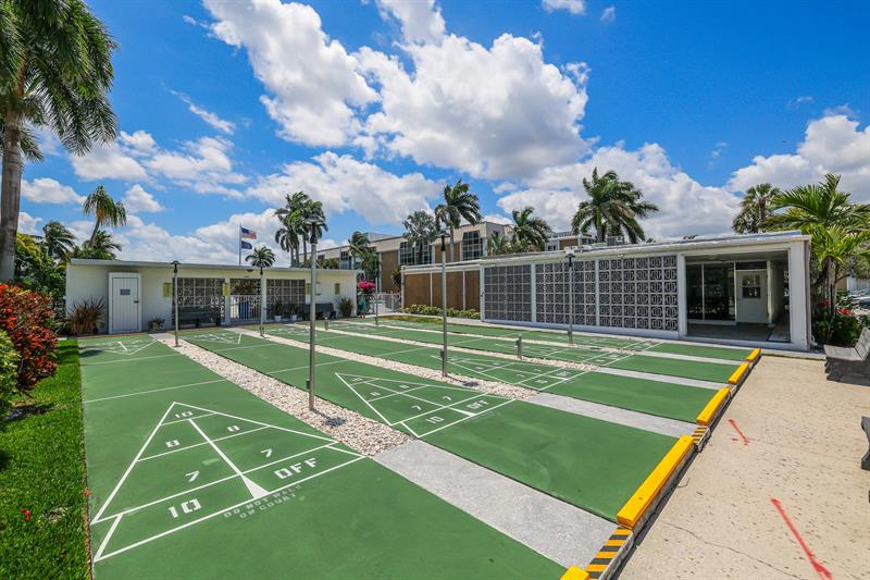 Image 30 of 42 For 3010 16th Ave  405