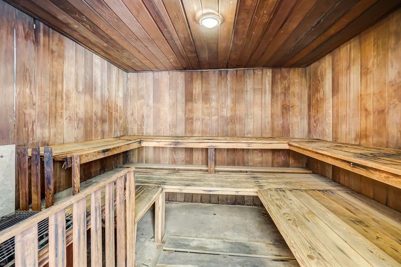 Image 31 of 42 For 3010 16th Ave  405