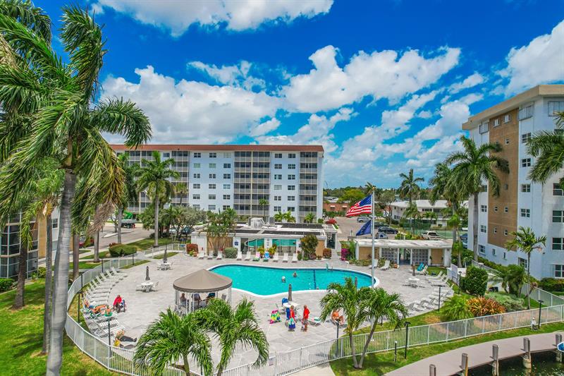 Image 36 of 42 For 3010 16th Ave  405