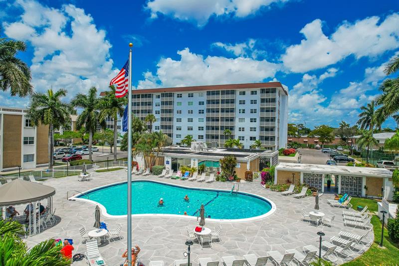 Image 37 of 42 For 3010 16th Ave  405