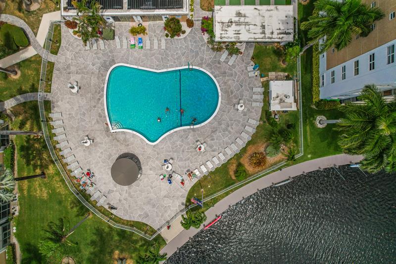 Image 38 of 42 For 3010 16th Ave  405