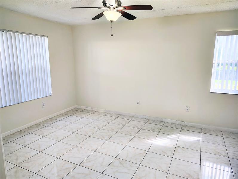 Image 20 of 39 For 5590 61st St  801