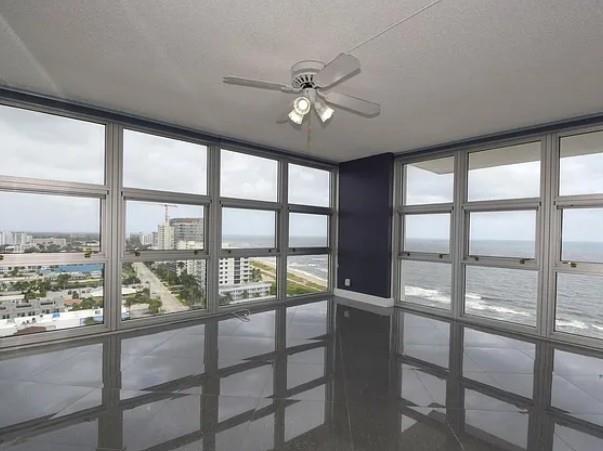 Image 13 of 35 For 531 Ocean Blvd