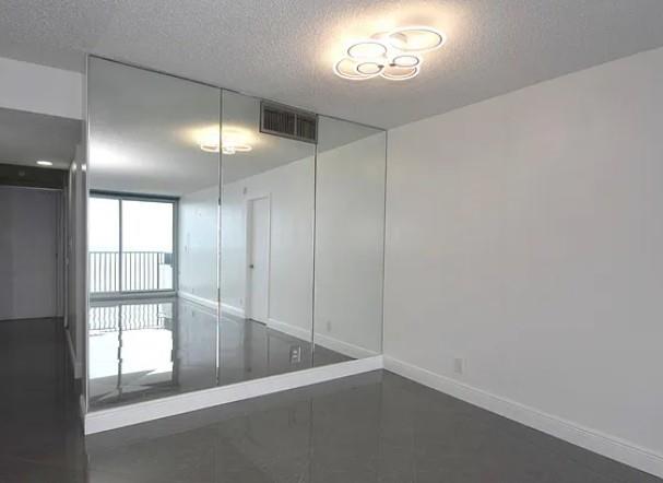 Image 19 of 35 For 531 Ocean Blvd