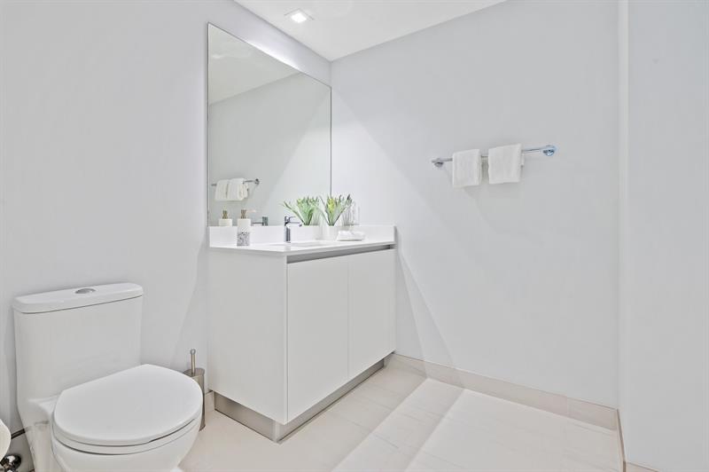 Image 17 of 83 For 1116 Ocean Blvd  1606