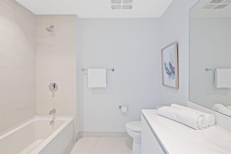 Image 25 of 83 For 1116 Ocean Blvd  1606