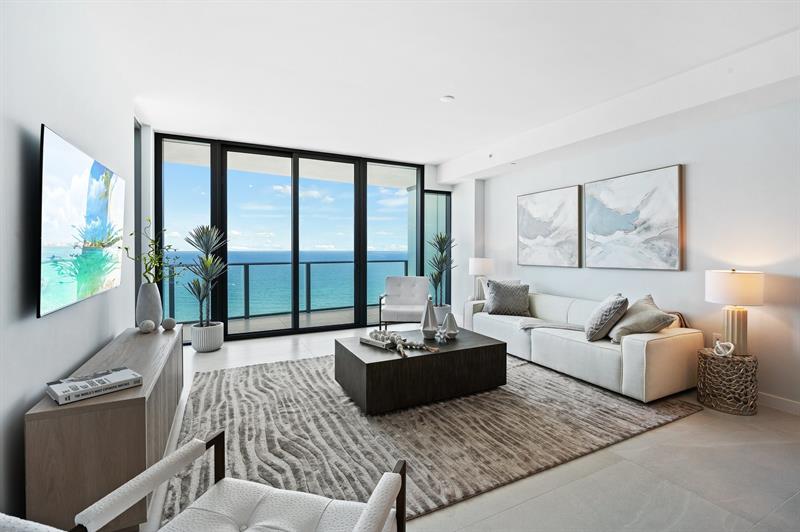 Image 4 of 83 For 1116 Ocean Blvd  1606