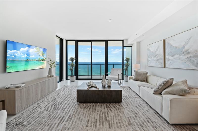 Image 5 of 83 For 1116 Ocean Blvd  1606