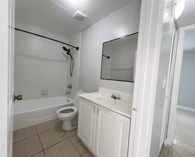 Image 16 of 17 For 230 11th Ave  4