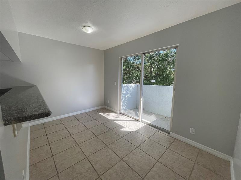 Image 9 of 17 For 230 11th Ave  4