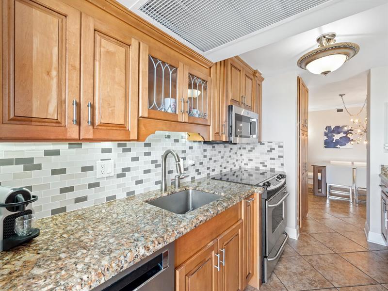 Image 14 of 35 For 2841 Ocean Blvd  1407