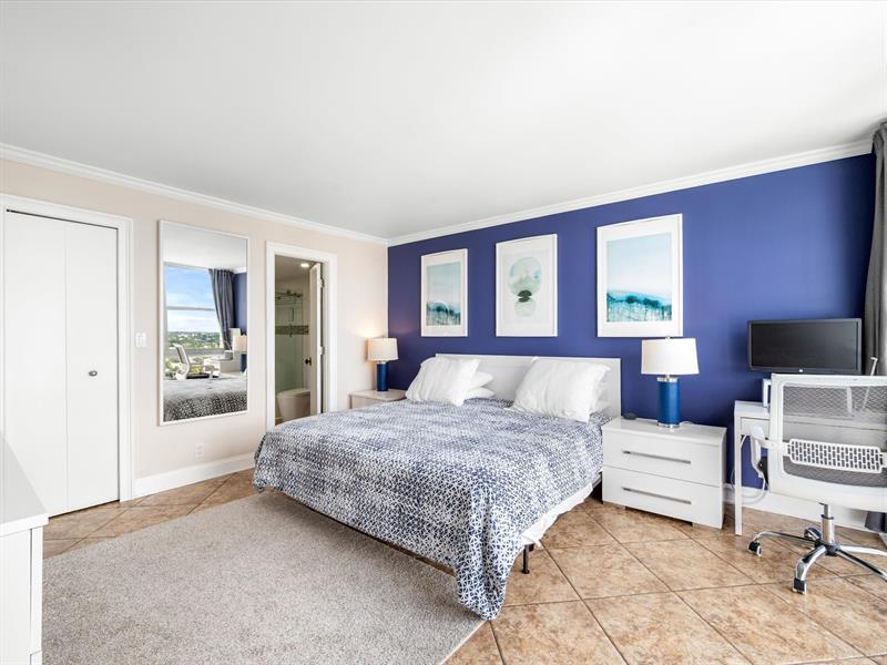 Image 18 of 35 For 2841 Ocean Blvd  1407