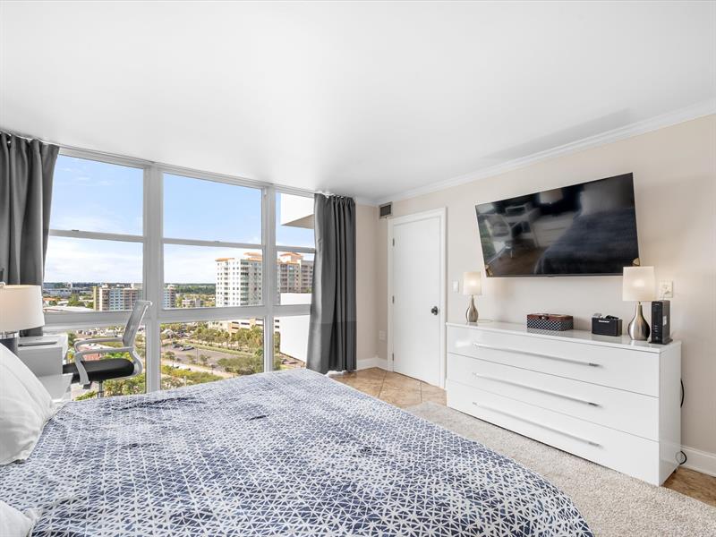 Image 20 of 35 For 2841 Ocean Blvd  1407