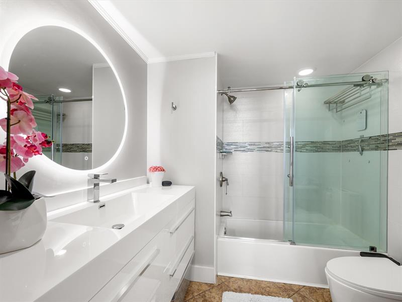 Image 22 of 35 For 2841 Ocean Blvd  1407