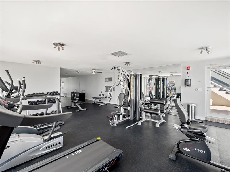 Image 34 of 35 For 2841 Ocean Blvd  1407