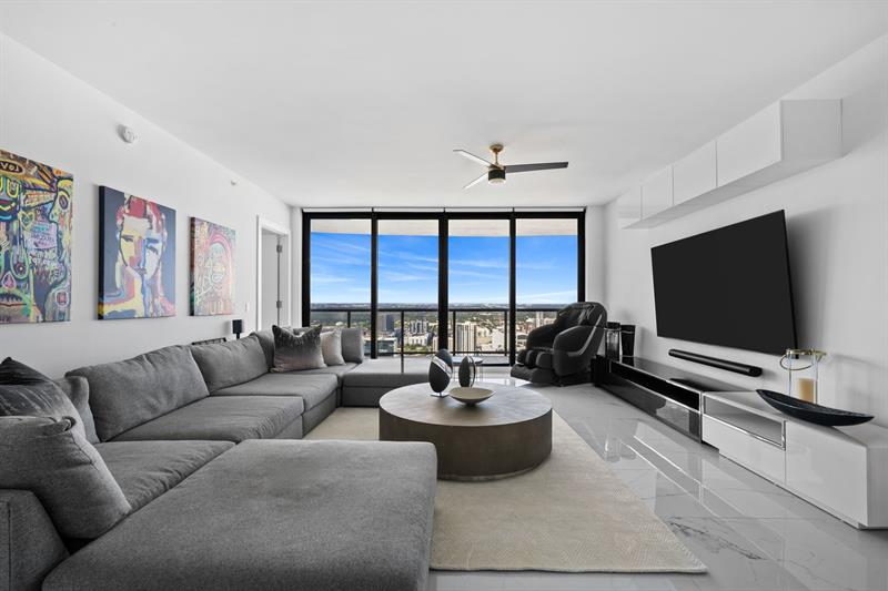 Image 25 of 38 For 100 Las Olas Blvd  4001