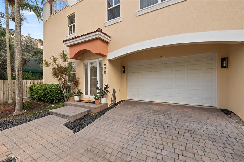 Image 35 of 38 For 920 8th St  