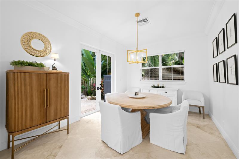 Image 4 of 38 For 920 8th St  