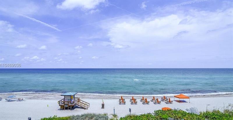 Image 21 of 28 For 16275 Collins Ave  2304