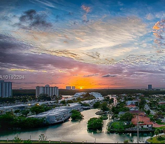 Image 24 of 28 For 16275 Collins Ave  2304