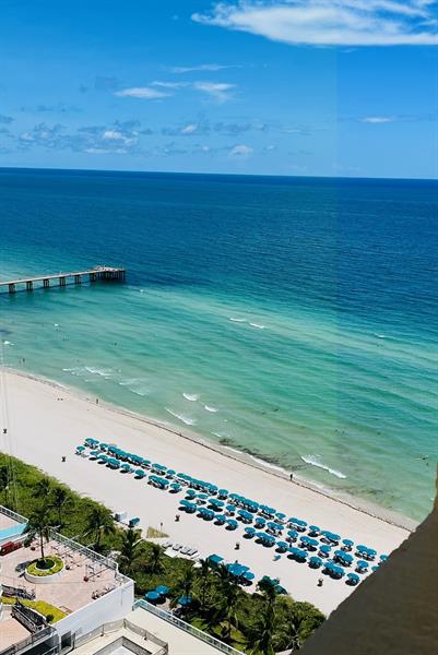 Image 25 of 28 For 16275 Collins Ave  2304