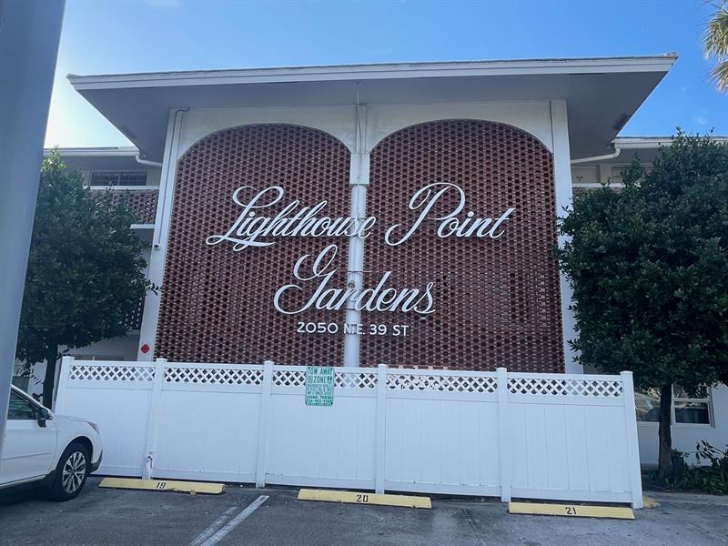 Details for 2050 39th St 211w, Lighthouse Point, FL 33064