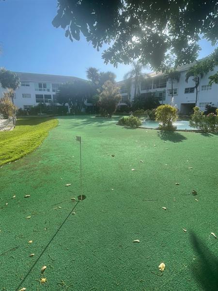 Image 8 of 30 For 2050 39th St  211w