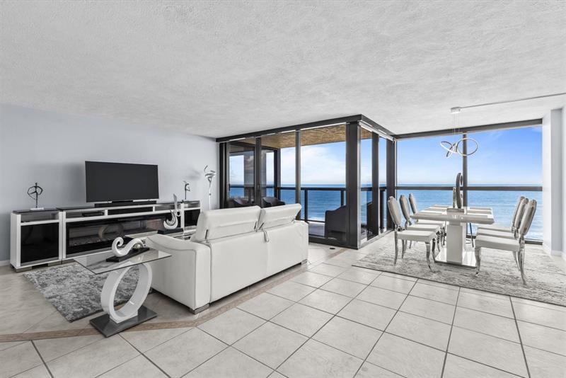 Image 10 of 47 For 10410 Ocean Dr  908