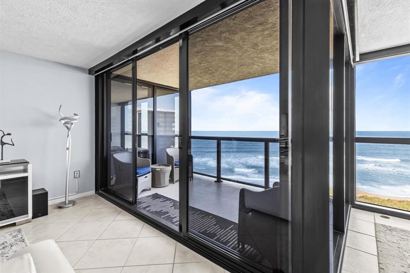 Image 17 of 47 For 10410 Ocean Dr  908