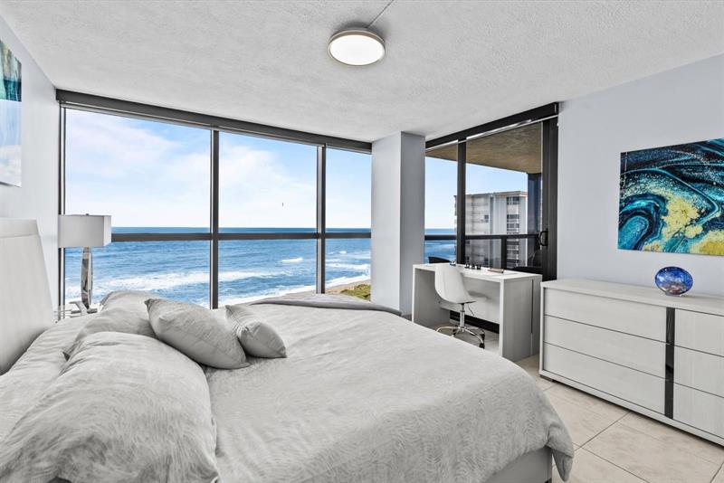 Image 27 of 47 For 10410 Ocean Dr  908